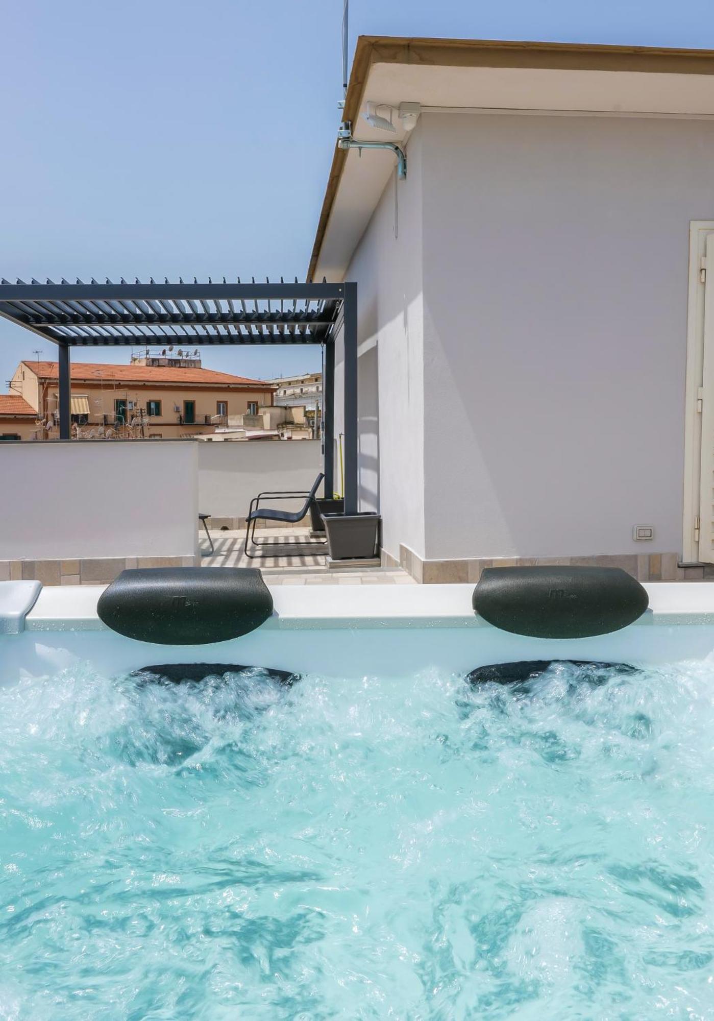 Rooftop Parthenopeo Contemporary Rooms Napoli Exterior foto